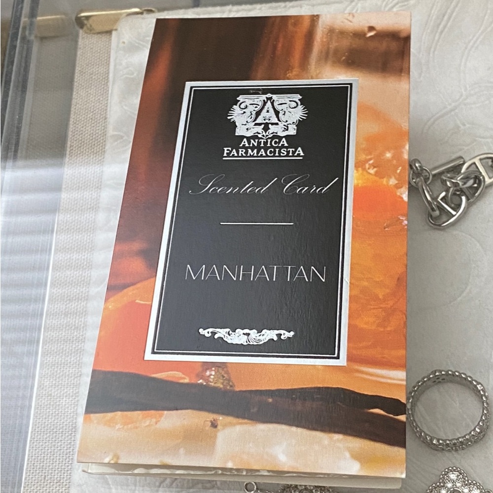 Antica Farmacista Scented Card - Manhattan
